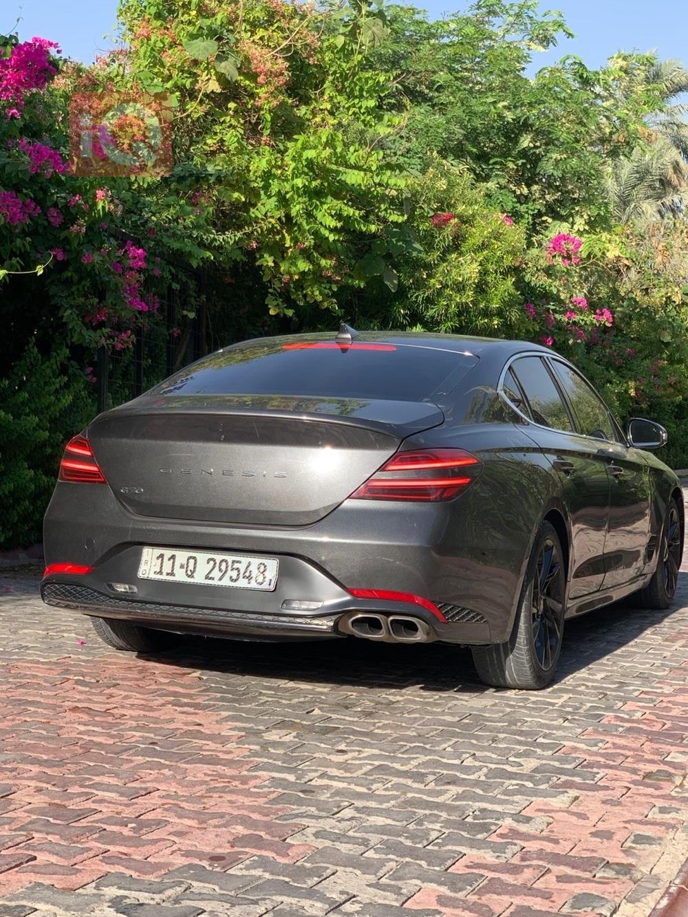 جنسس G70